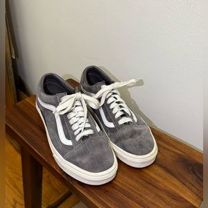 Women’s Gray Suede Vans Sneakers - Mint Condition!